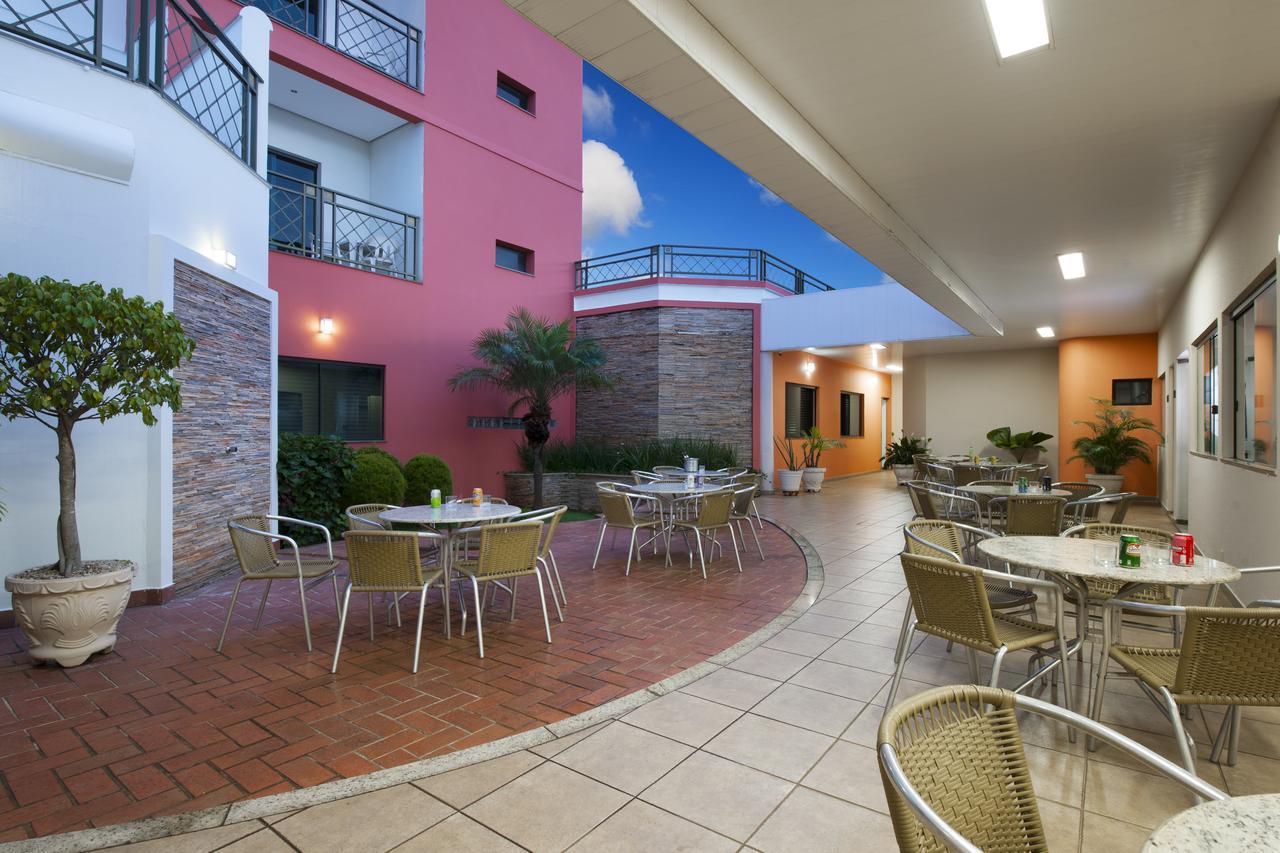 Carlton Plaza Hotel Uberlândia Eksteriør billede